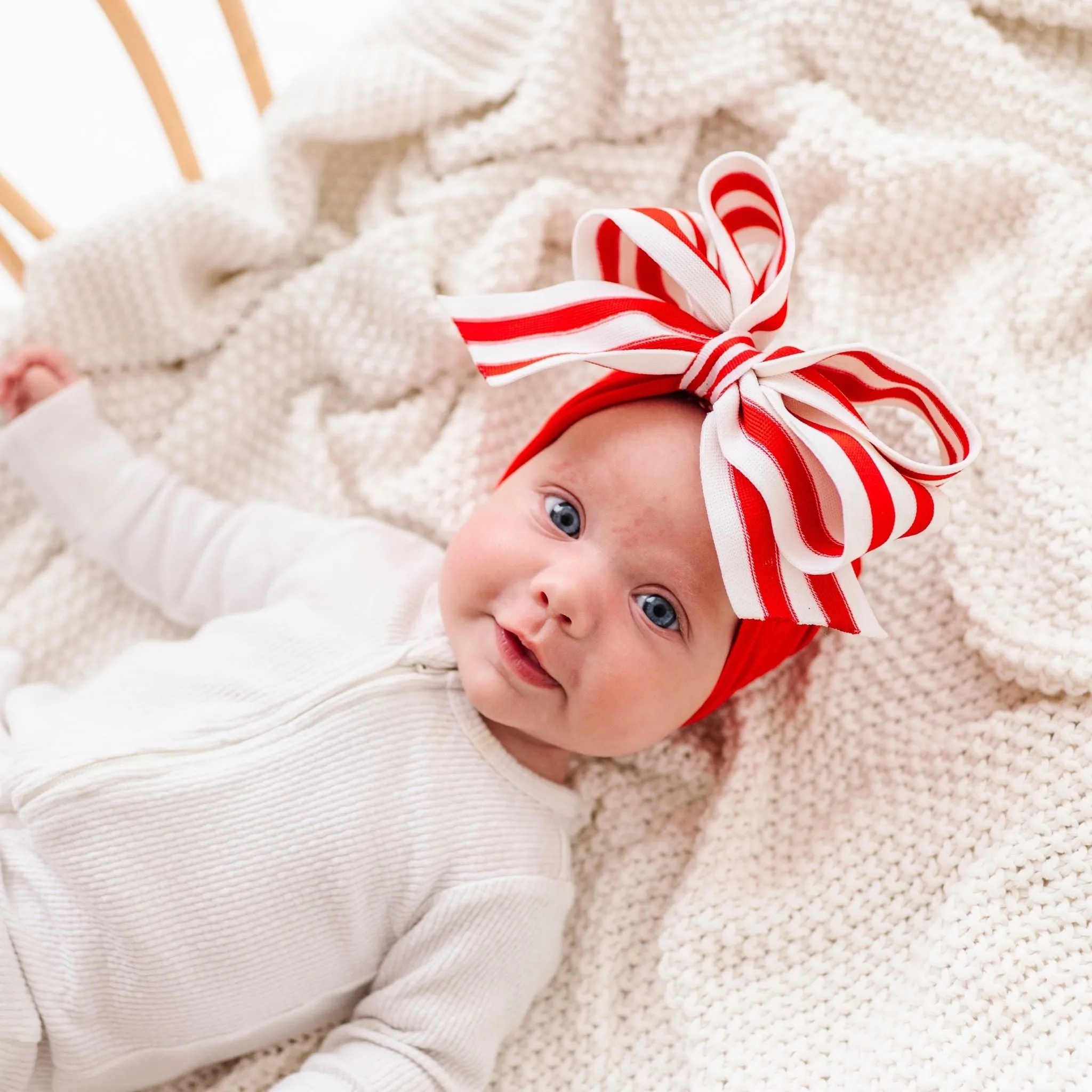 CLASSIC BOW: candy cane ribbon