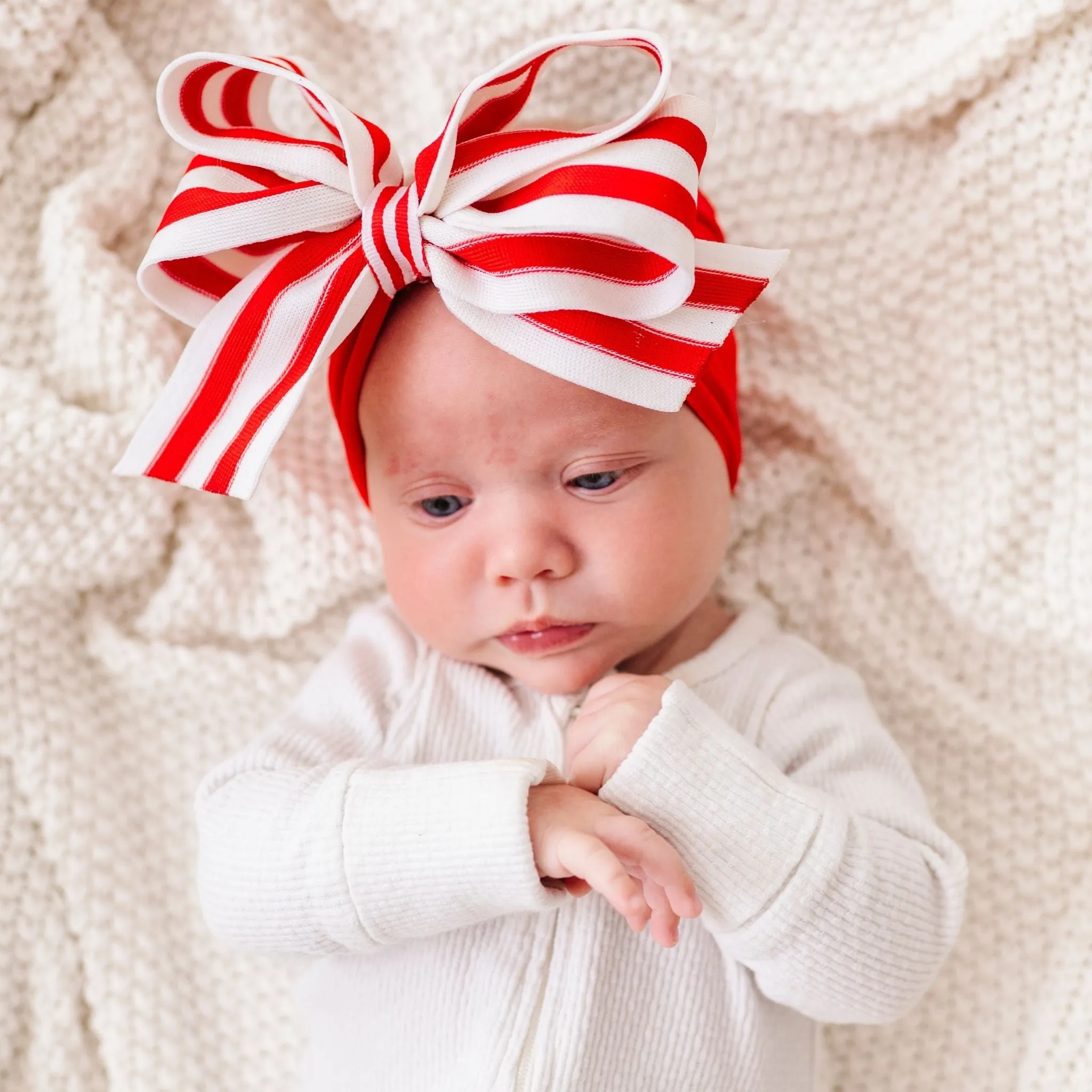 CLASSIC BOW: candy cane ribbon