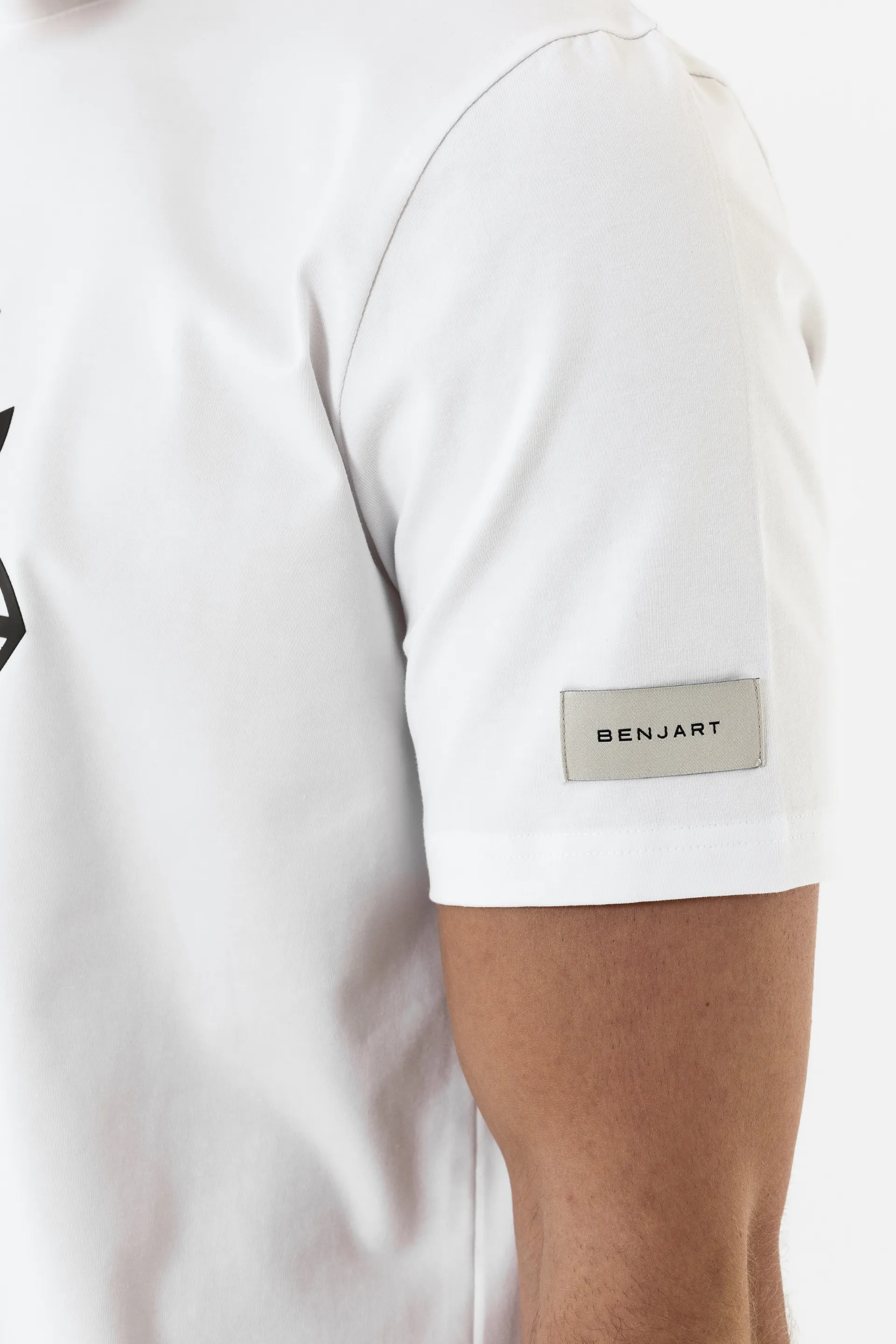 Emblem T-shirt - White