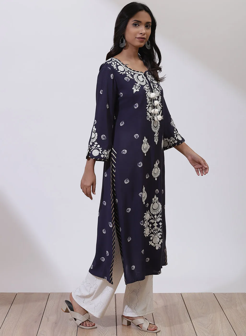 Midnight Blue Floral Embroidered Nargis Kurta