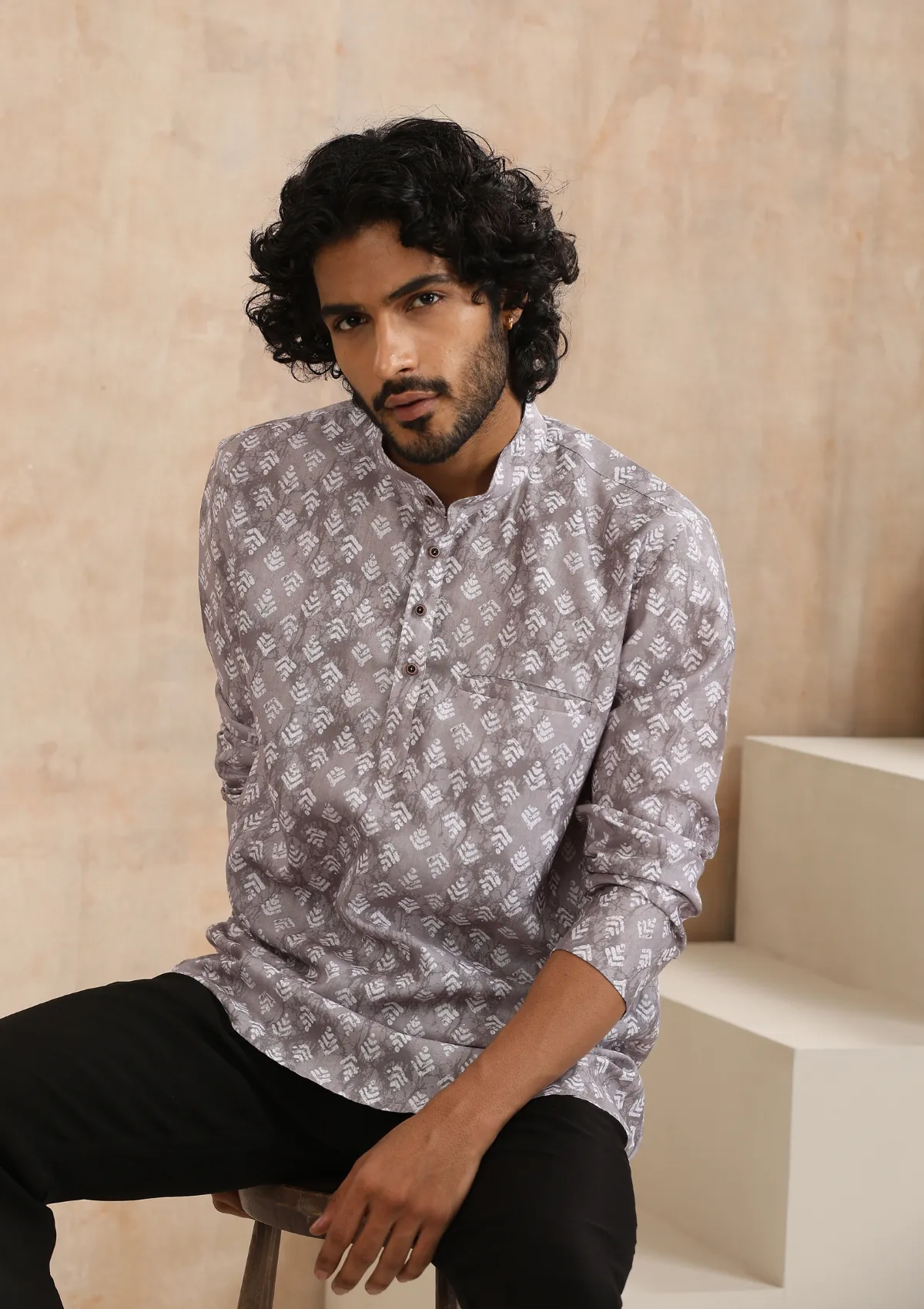 Poly Cotton Printed Men's Short Kurta - Grey