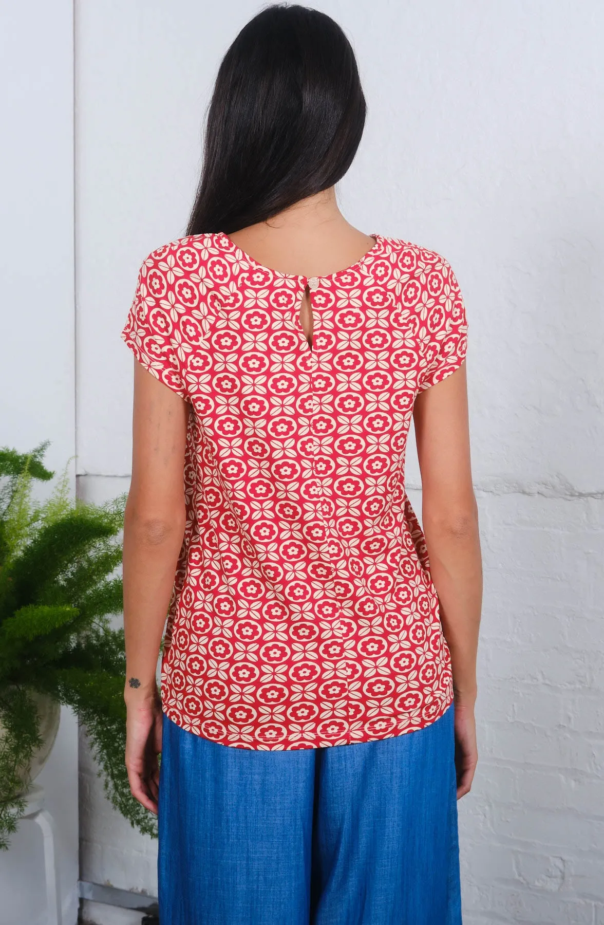 Queenie Top in 4 Leaf Print